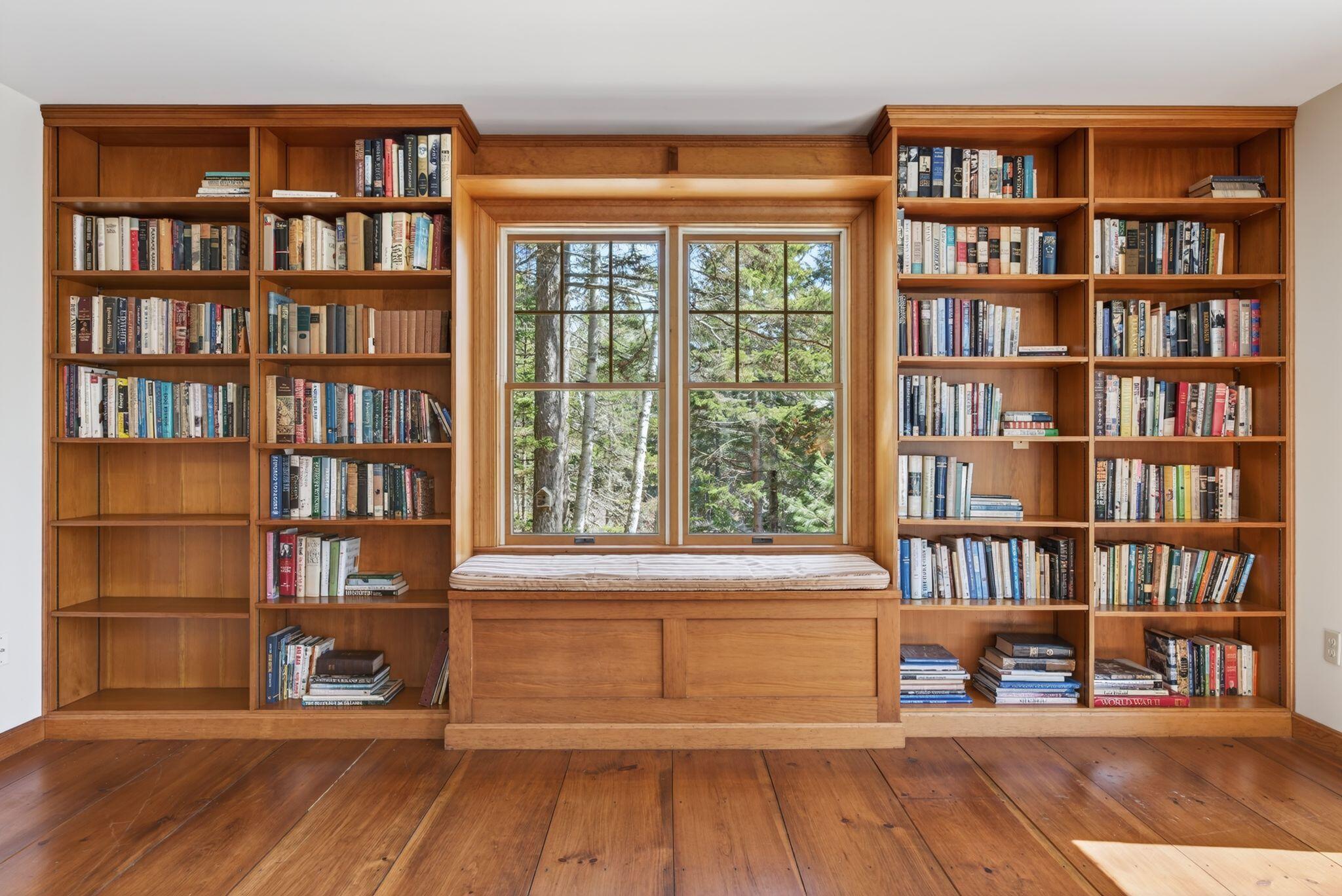 64 High Head Road Harpswell, ME 04079 - Photo 21 of 57 Living Room