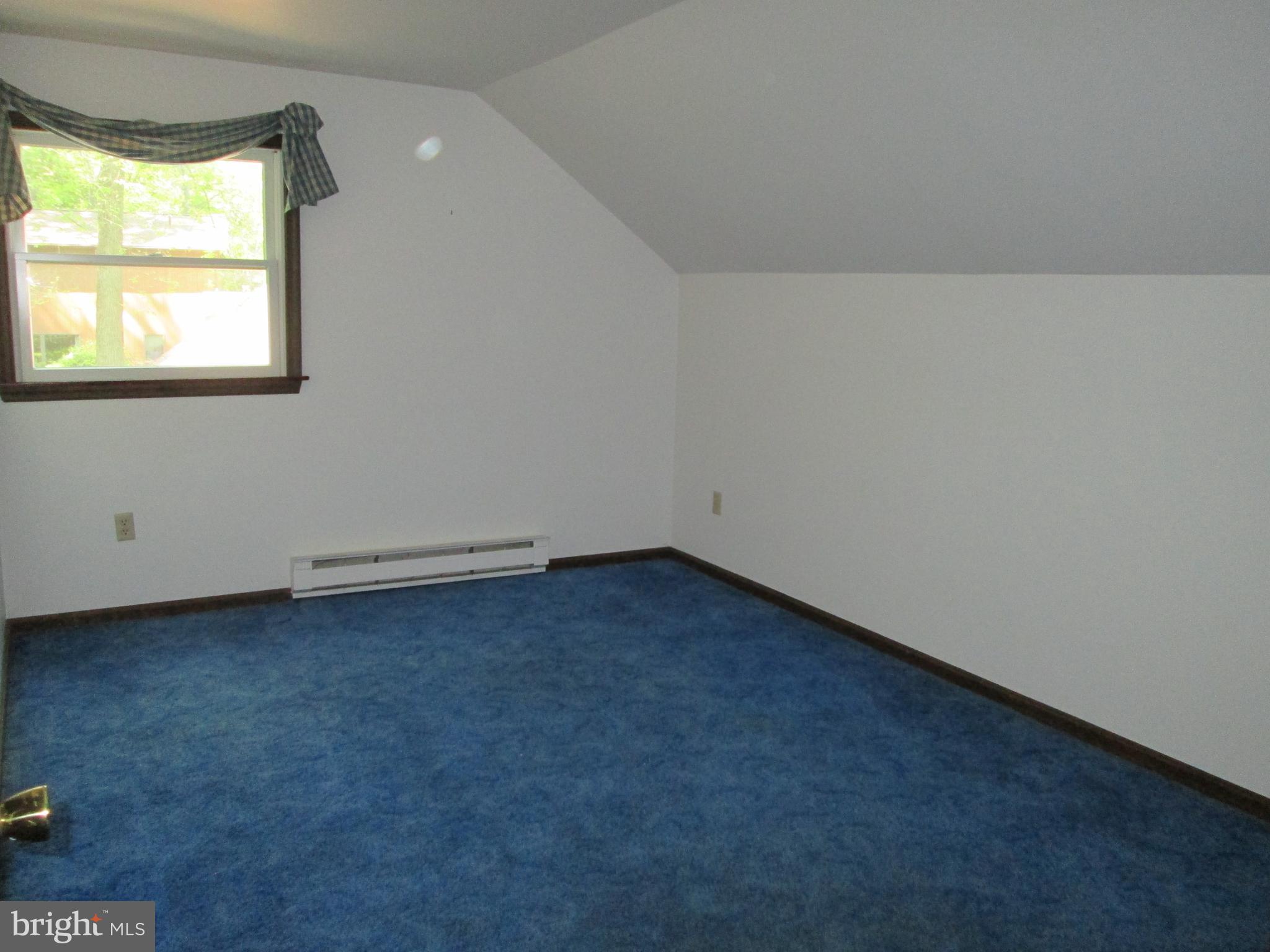 419 Springfield Road Shippensburg, PA 17257 - Photo 3 of 6 Gallery Image 3