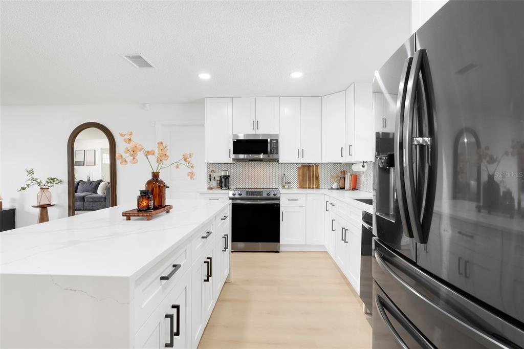 589 Del Rio Street Orlando, FL 32839 - Photo 10 of 30 Gallery Image 10