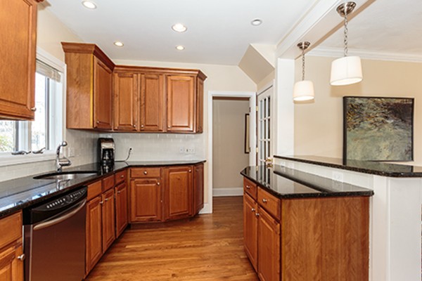 22 Squanto Road Quincy, MA 02169 - Photo 6 of 19 Gallery Image 6