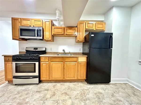 $1,850 | 10 Nosband Avenue, Unit 1G, White Plains, NY 10605