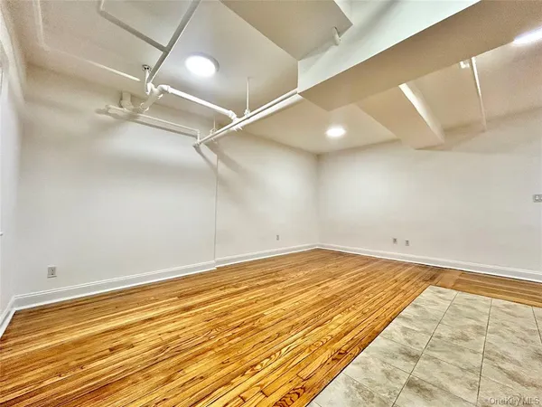 $1,850 | 10 Nosband Avenue, Unit 1G, White Plains, NY 10605