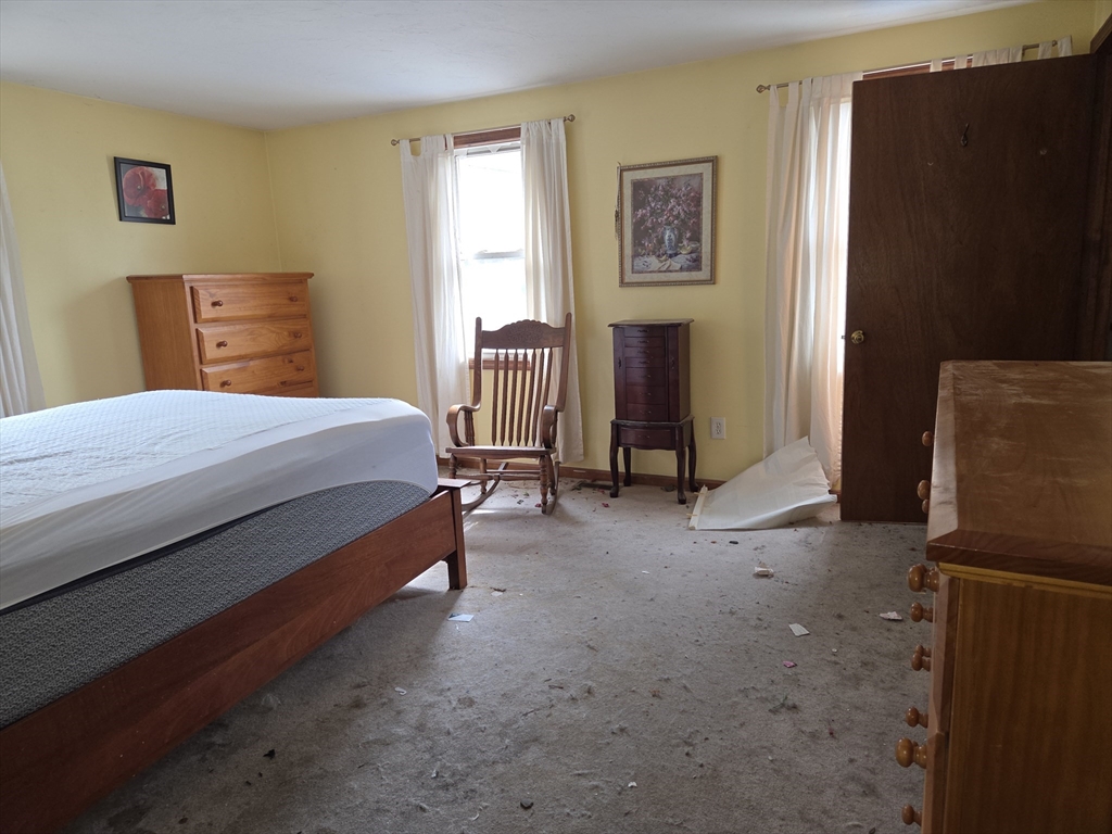 21 Bolton Street Worcester, MA 01604 - Photo 11 of 15