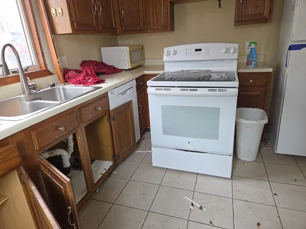 $275,000 | 21 Bolton Street, Worcester, MA 01604