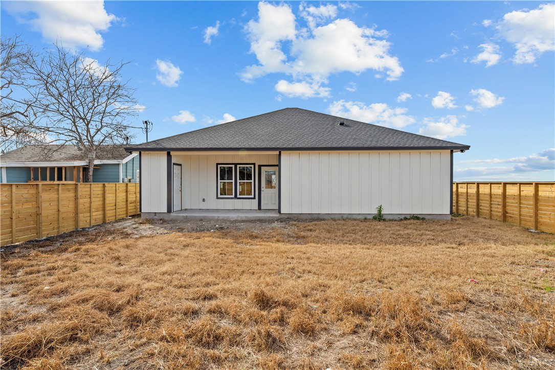 947 Mesquite Street Robstown, TX 78380 - Photo 15 of 16 a view of a backyard of a house