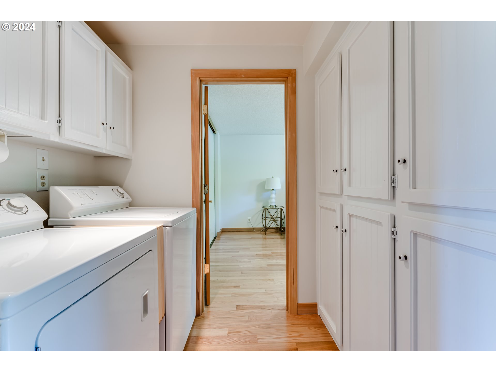 2272 Ridgeway Drive Eugene, OR 97401 - Photo 16 of 24 Gallery Image 16