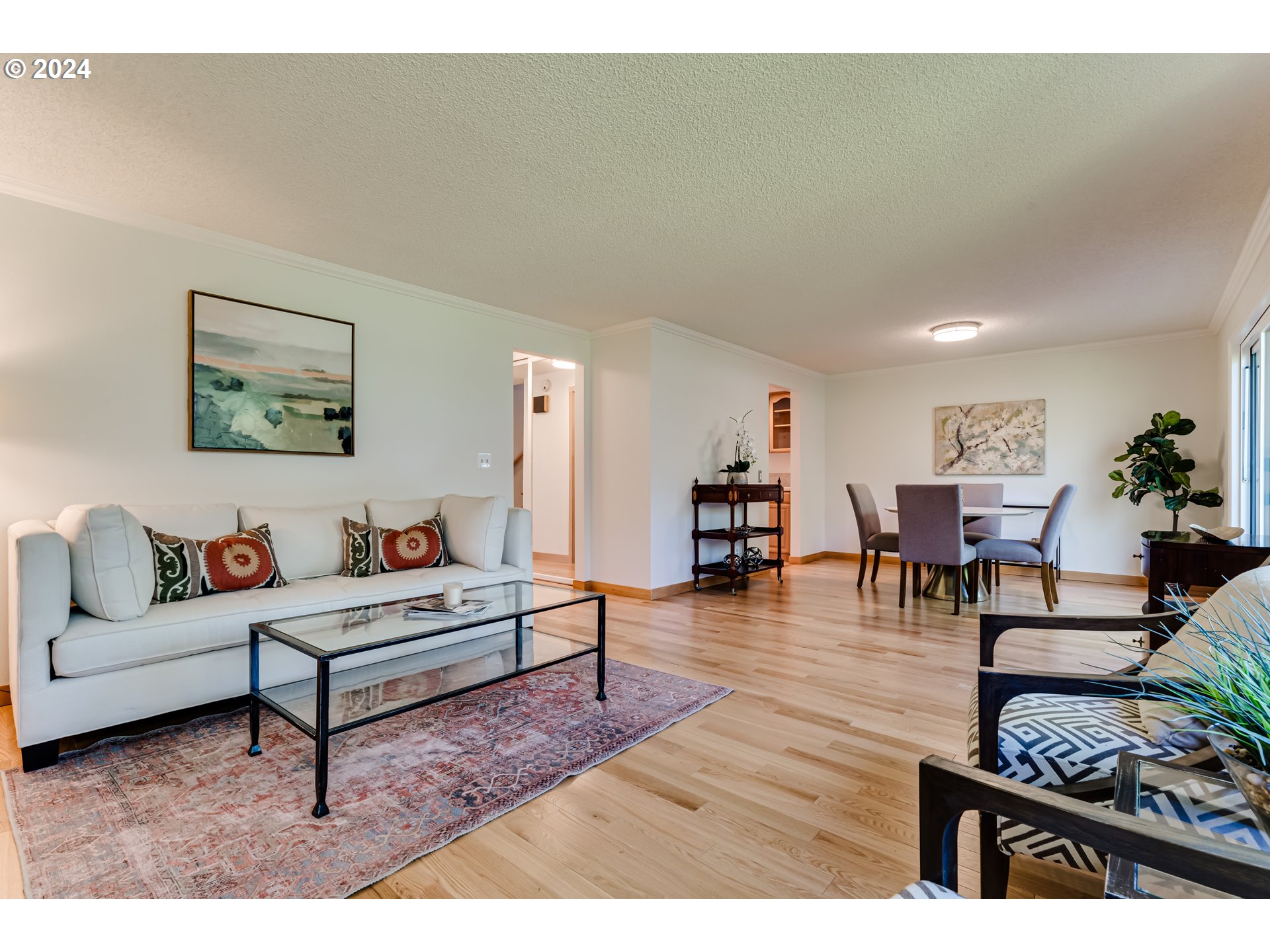 2272 Ridgeway Drive Eugene, OR 97401 - Photo 6 of 24 Gallery Image 6