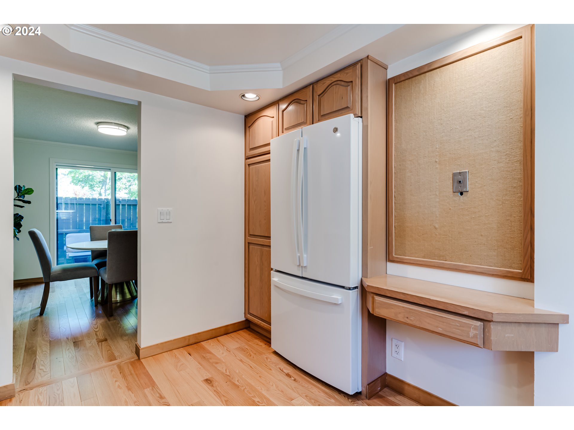 2272 Ridgeway Drive Eugene, OR 97401 - Photo 10 of 24 Gallery Image 10