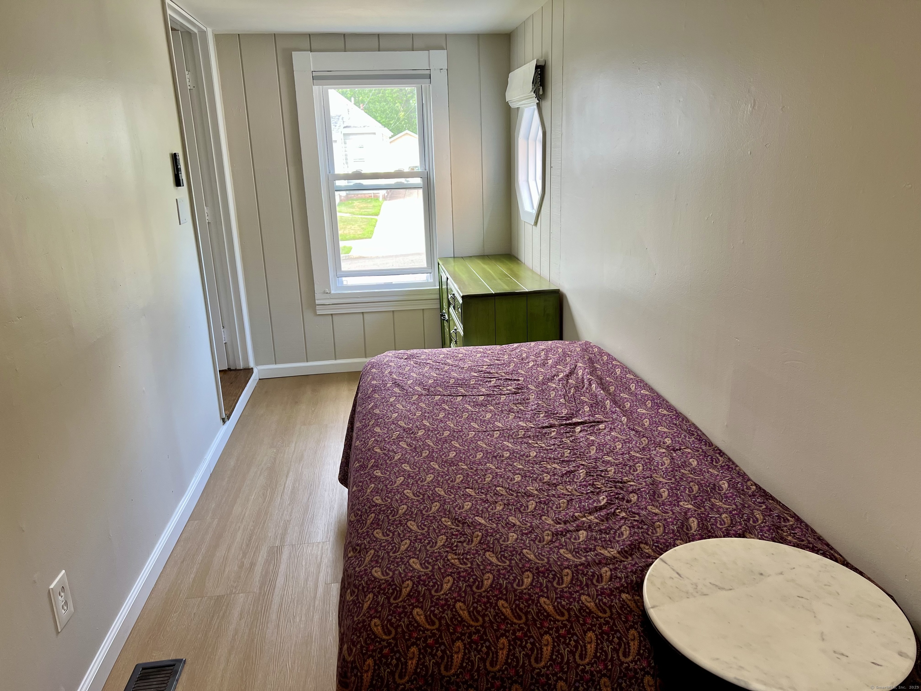 111 Fort Hale Road New Haven, CT 06512 - Photo 13 of 21 a view of an empty room with a window