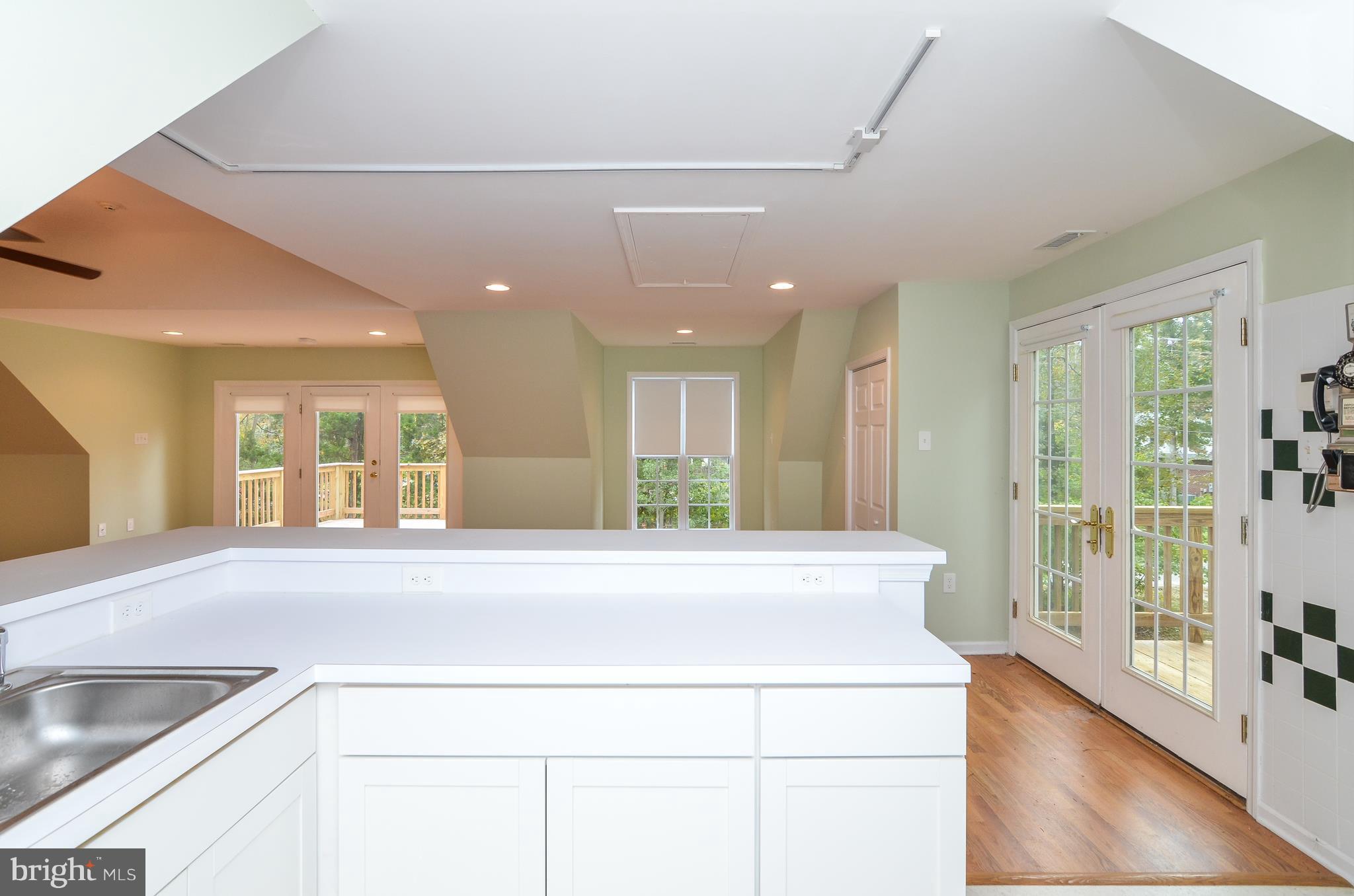394 Rolando Drive Colonial Beach, VA 22443 - Photo 10 of 25 Kitchen Counter