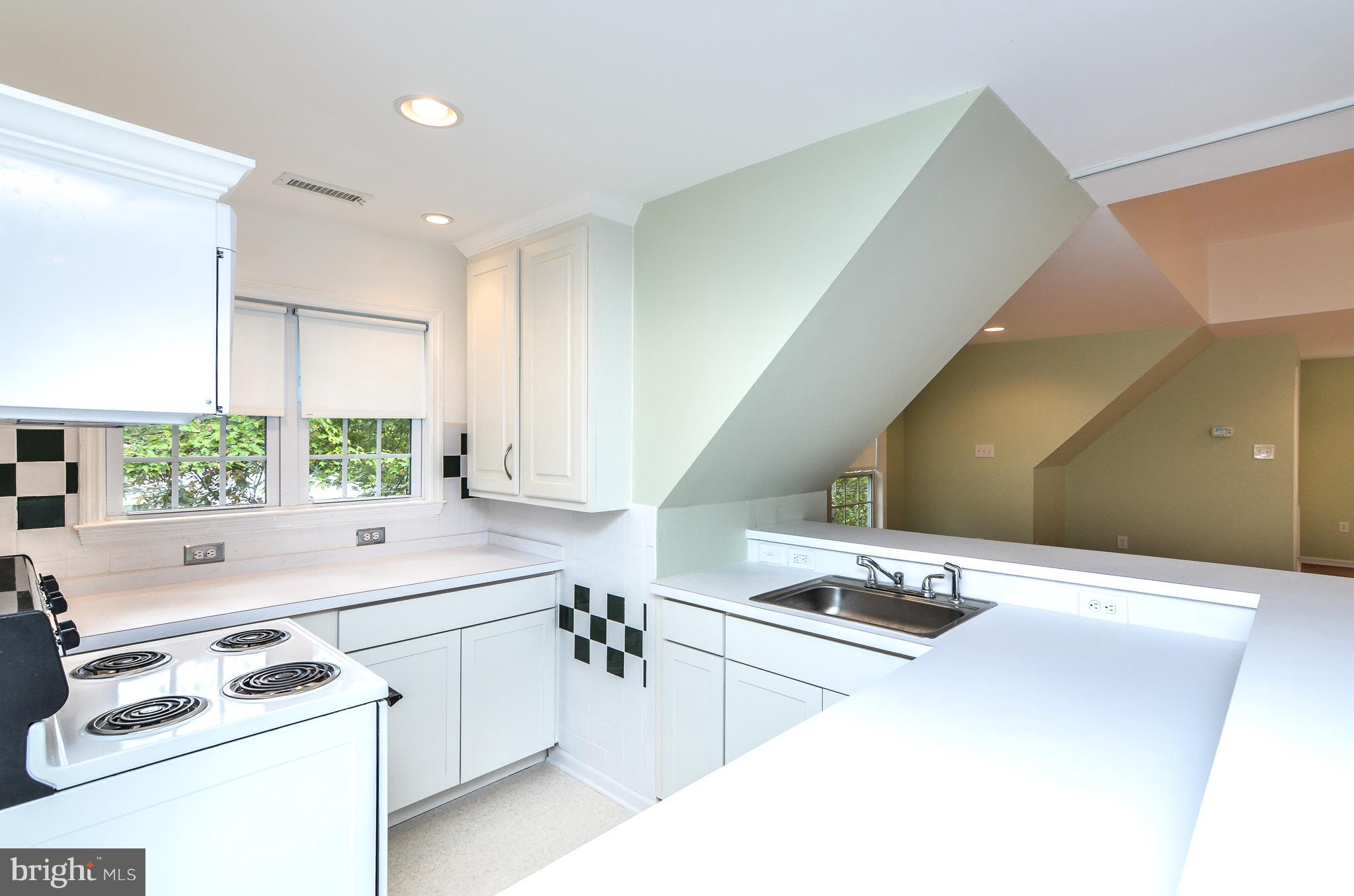 394 Rolando Drive Colonial Beach, VA 22443 - Photo 11 of 25 Cabinetry