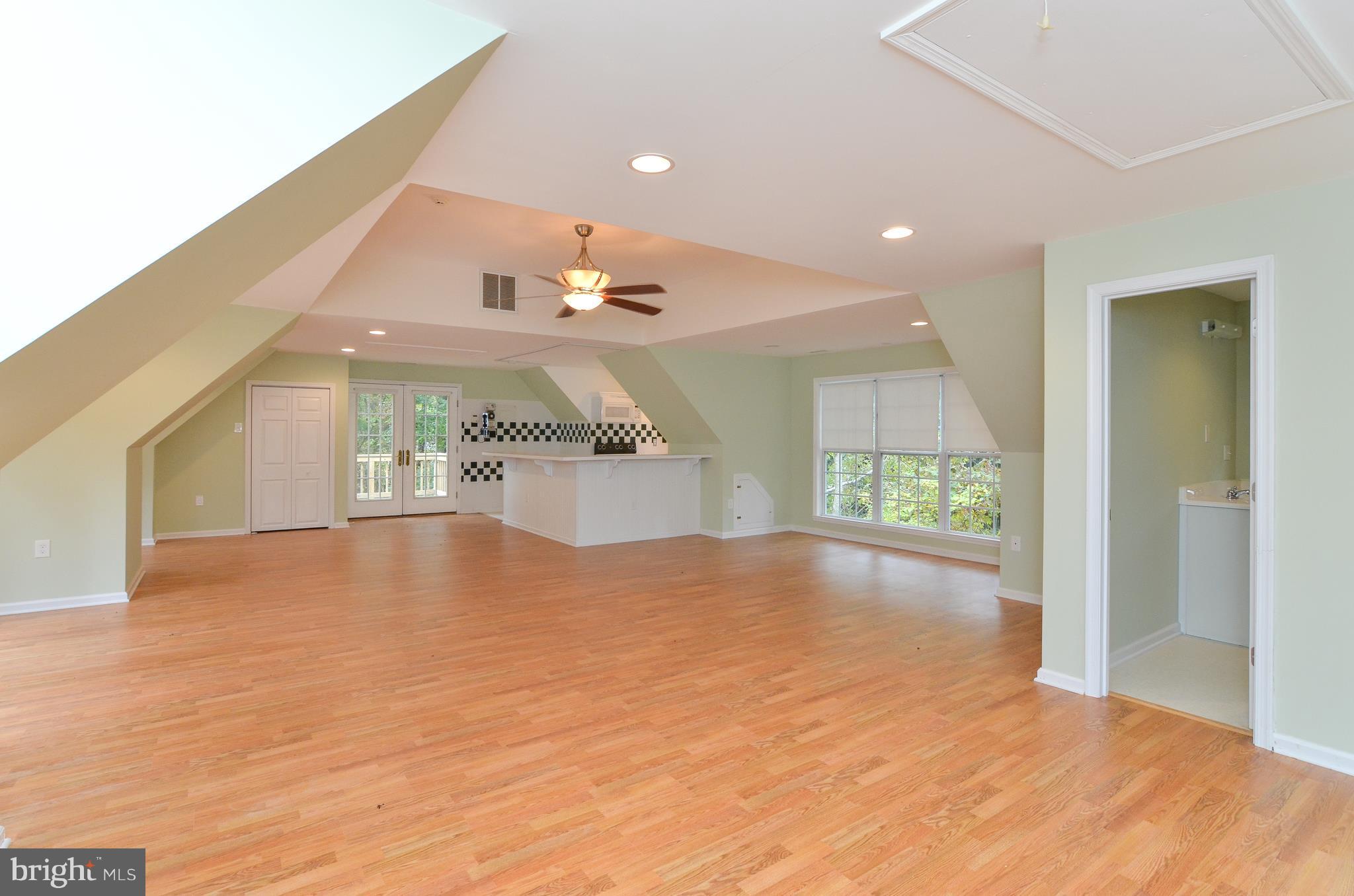 394 Rolando Drive Colonial Beach, VA 22443 - Photo 17 of 25 Looking back towards entrance