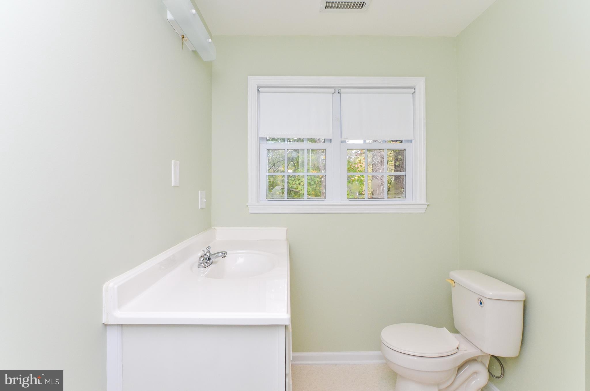 394 Rolando Drive Colonial Beach, VA 22443 - Photo 21 of 25 Full Bath