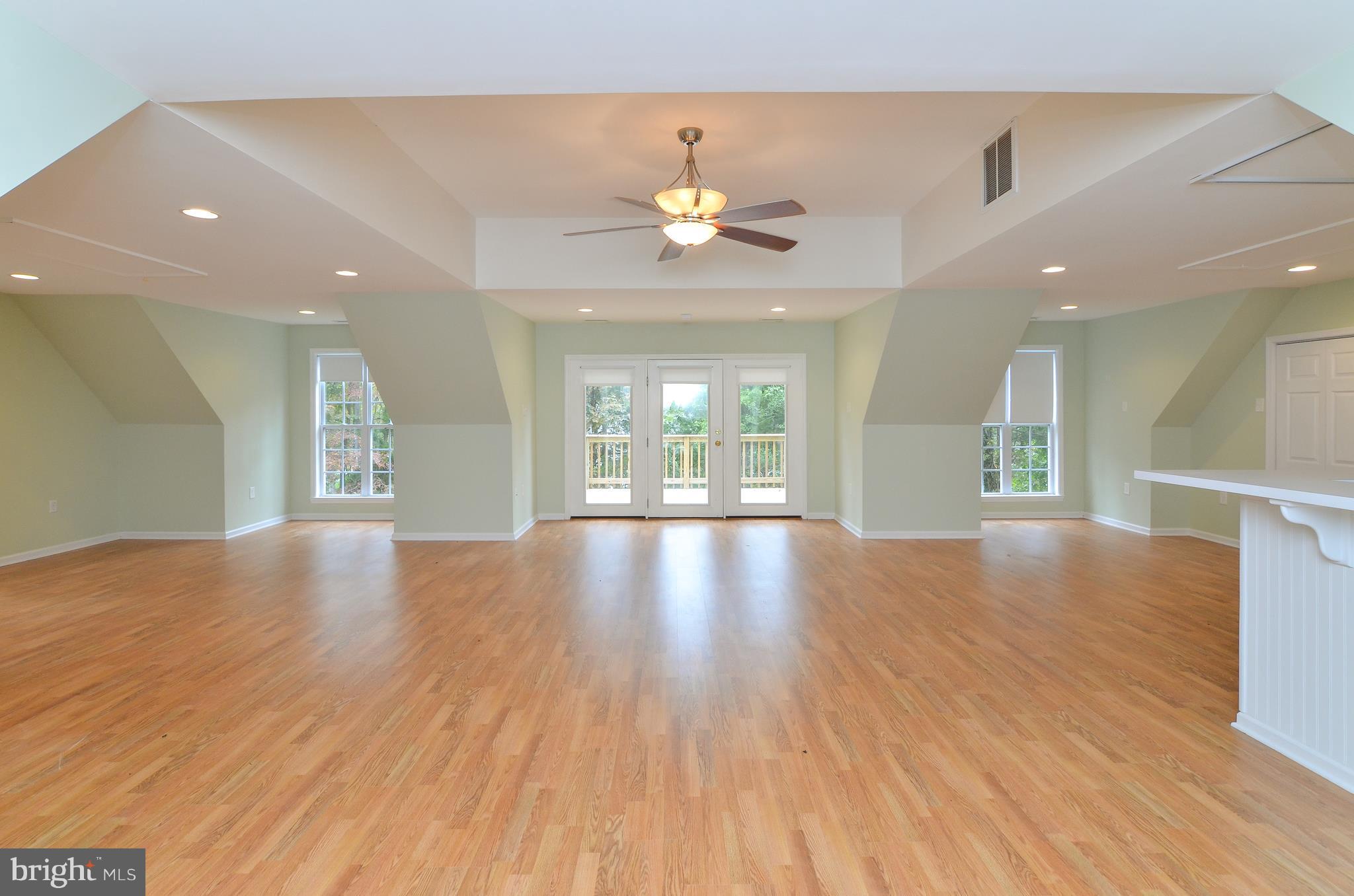 394 Rolando Drive Colonial Beach, VA 22443 - Photo 6 of 25 Renovated with new floors, fresh paint