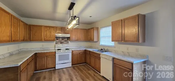 $1,865 | 5320 Peach Pl Lane, Charlotte, NC 28216