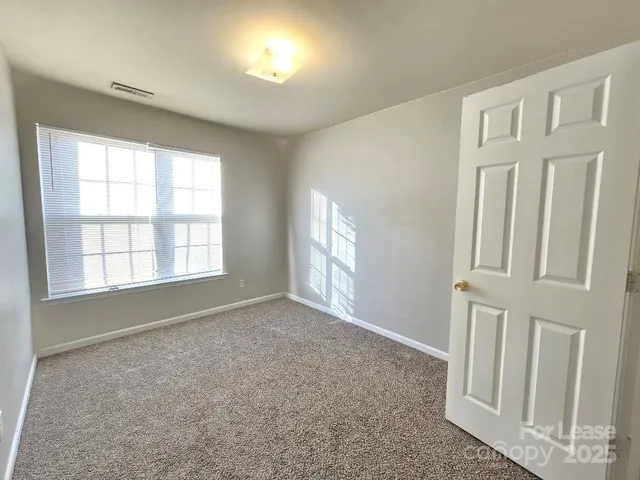 $1,950 | 5320 Peach Pl Lane, Charlotte, NC 28216