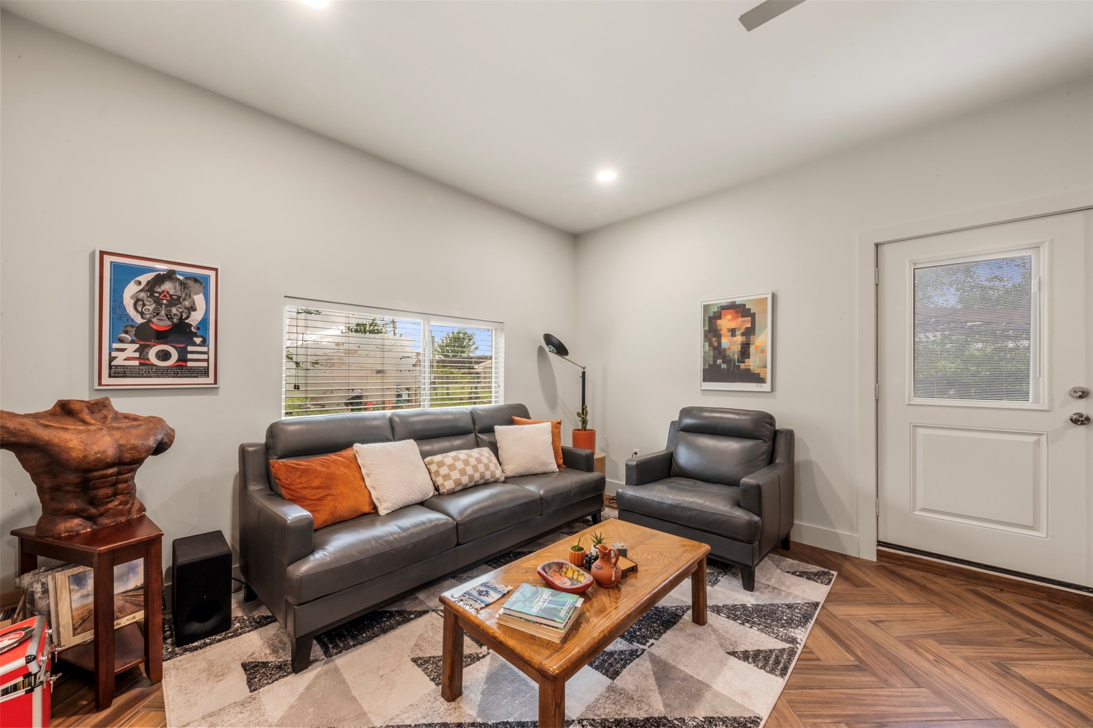 1913 Thonig Road Houston, TX 77055 - Photo 8 of 36 a living room with furniture a rug and a window