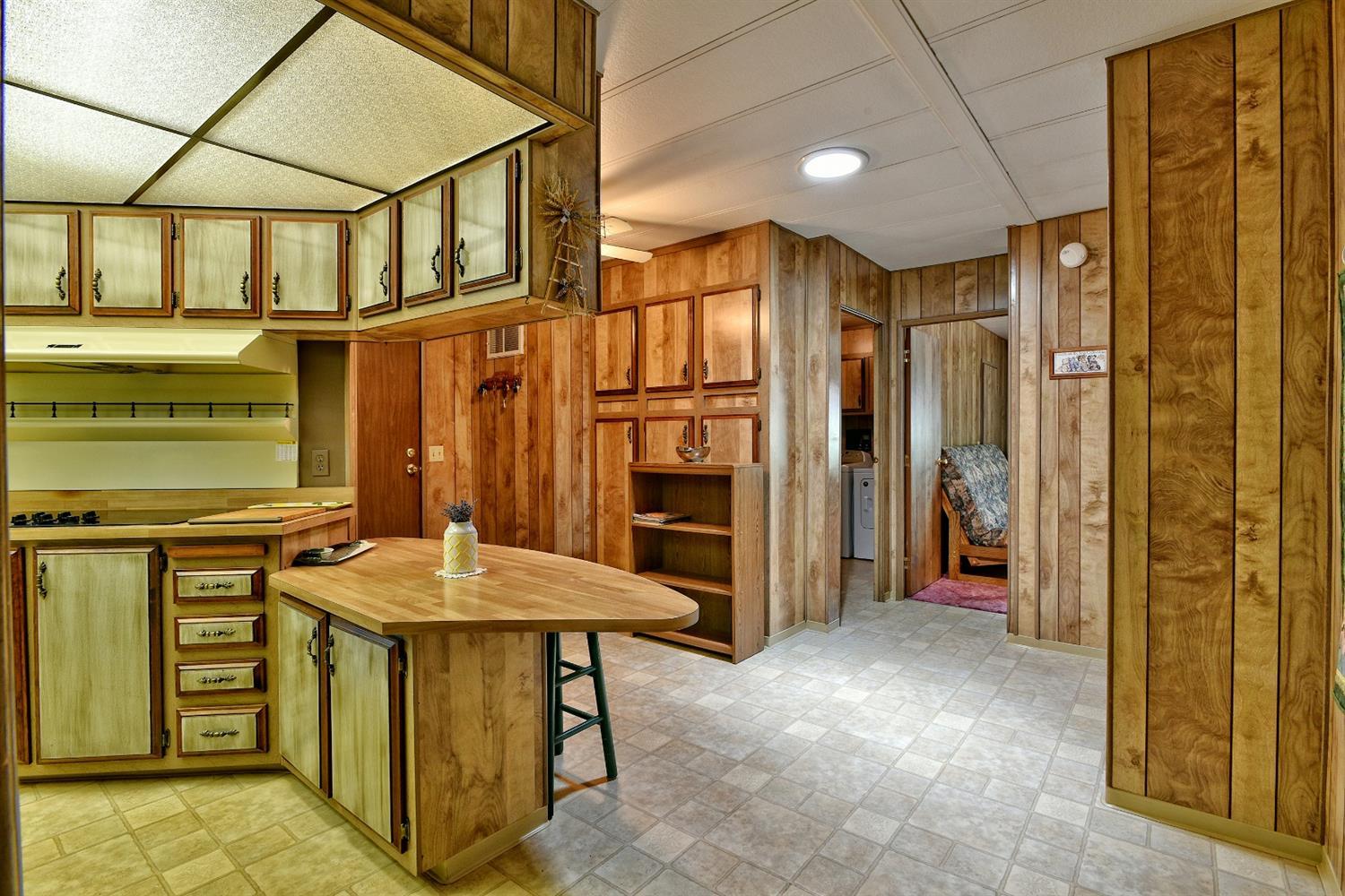 555 Freeman Road, Unit 9 Central Point, OR 97502 - Photo 10 of 23 Additional Photo
