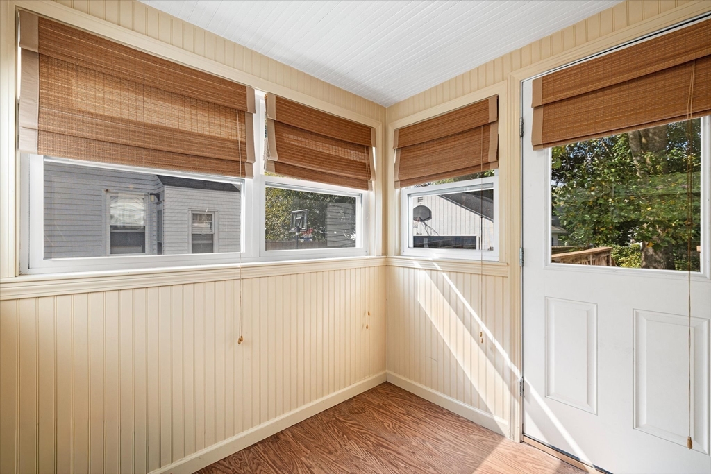 54 Ellsworth Avenue Springfield, MA 01118 - Photo 16 of 29 a view of an entryway with a window