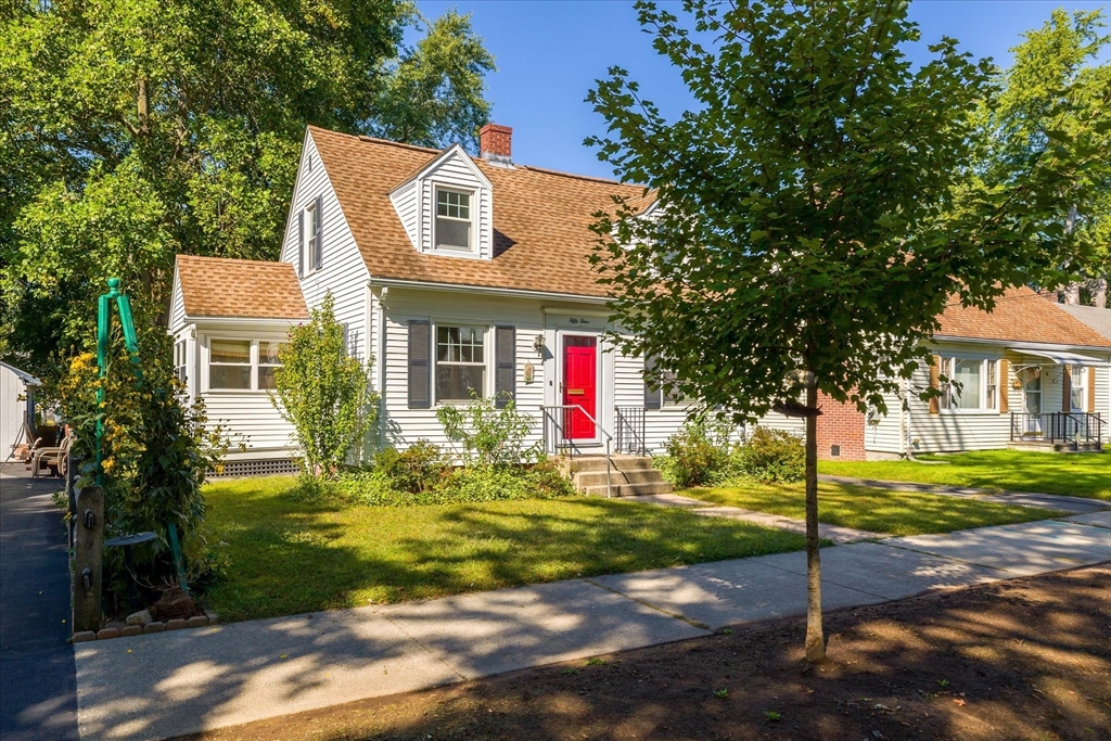 54 Ellsworth Avenue Springfield, MA 01118 - Photo 29 of 29 a front view of a house with a yard