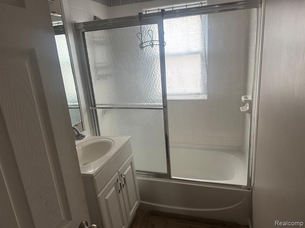 970 Perry Street Flint, MI 48504 - Photo 10 of 18