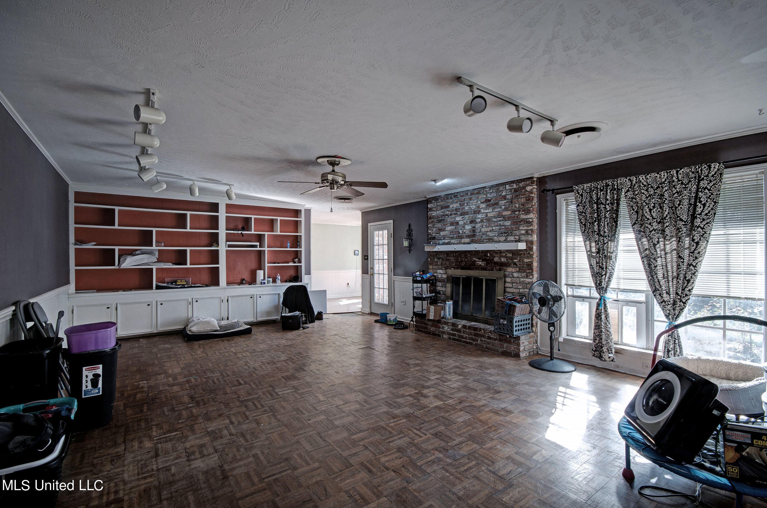 1823 Springridge Drive Jackson, MS 39211 - Photo 6 of 20 IMGP6327_8_9