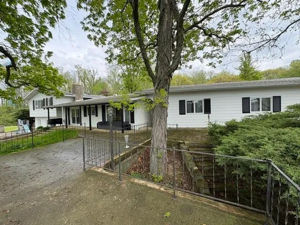 $650,000 | 6610 Highway 1, Hamilton, IN 46742