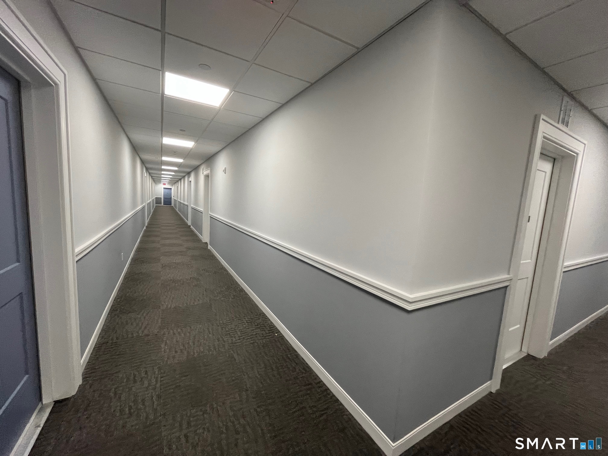 33 Old Tavern Road Orange, CT 06477 - Photo 13 of 28 Second floor hallway