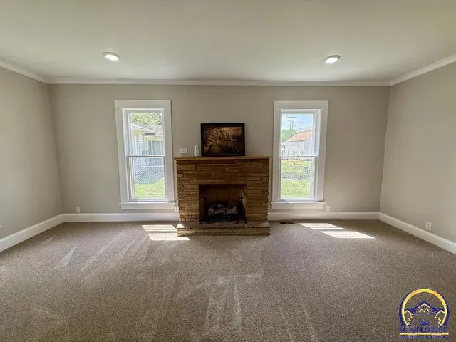 $169,000 | 606 Cherokee Avenue, Hiawatha, KS 66434