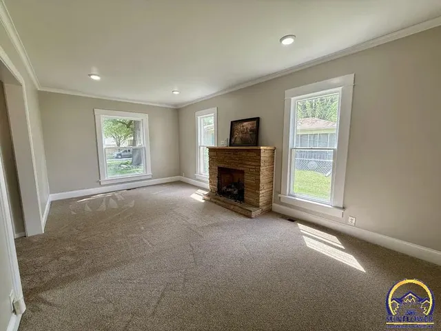 $169,000 | 606 Cherokee Avenue, Hiawatha, KS 66434