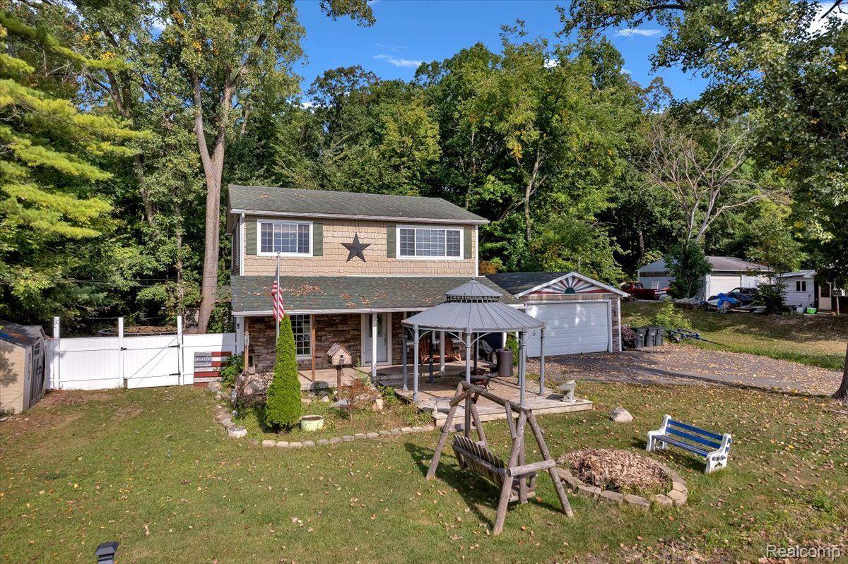 3954 Hunt Road Lapeer, MI 48446 - Photo 2 of 27 Gallery Image 2