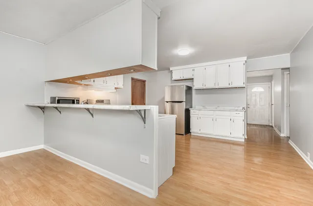 $279,900 | 720 Union Avenue, Romeoville, IL 60446