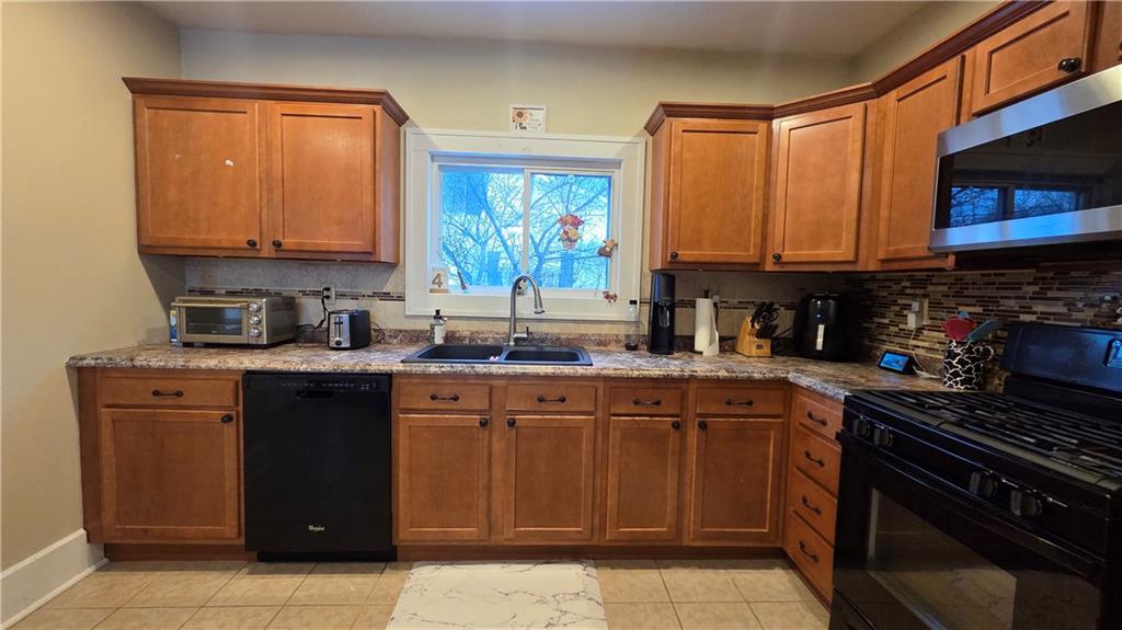 788 Old State Road Apollo, PA 15613 - Photo 17 of 32