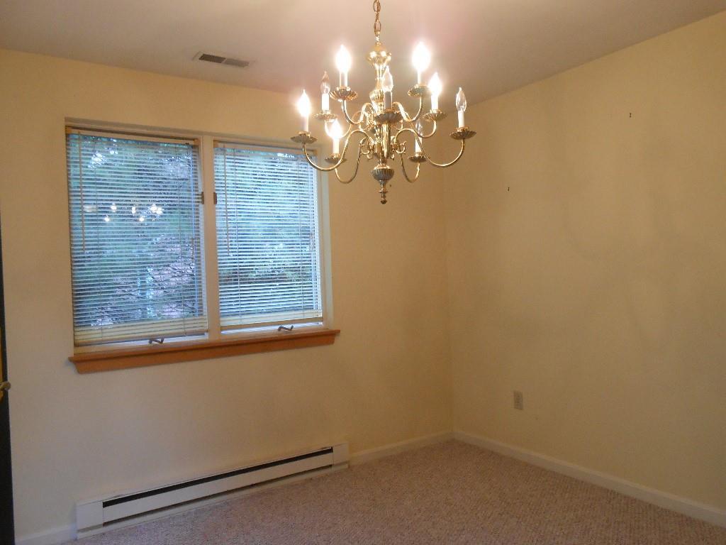 8 Birch Meadow Road, Unit 8 Brunswick, ME 04011 - Photo 5 of 17 Dining Room