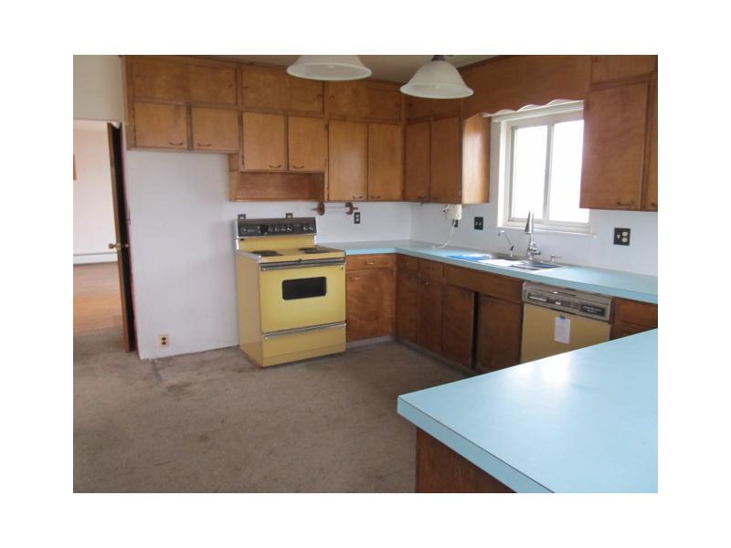 280 Pike School Road Berlin, PA 15530 - Photo 2 of 16 Kitchen.