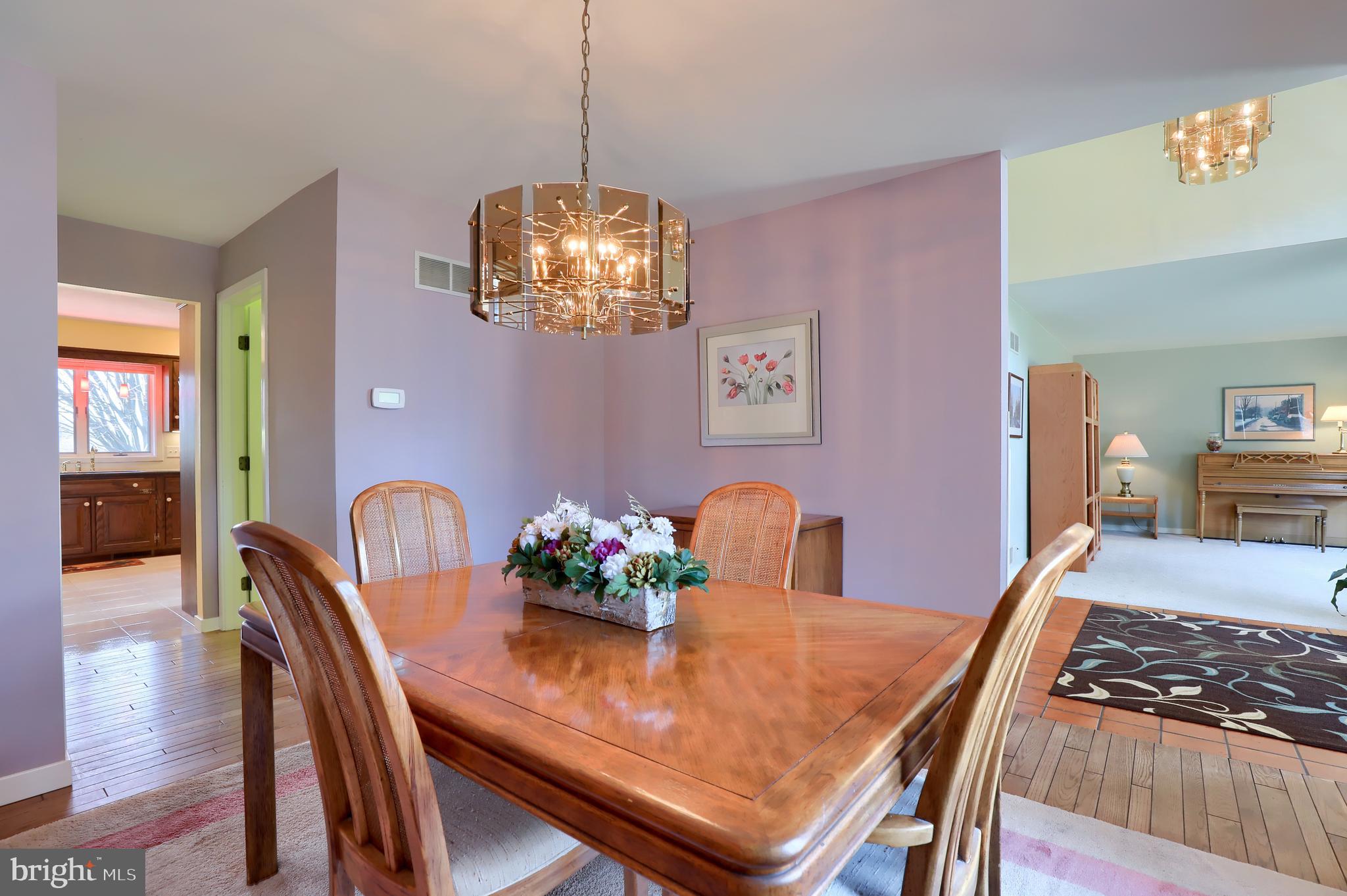 2412 Raleigh Drive Lancaster, PA 17601 - Photo 15 of 58 Dining room