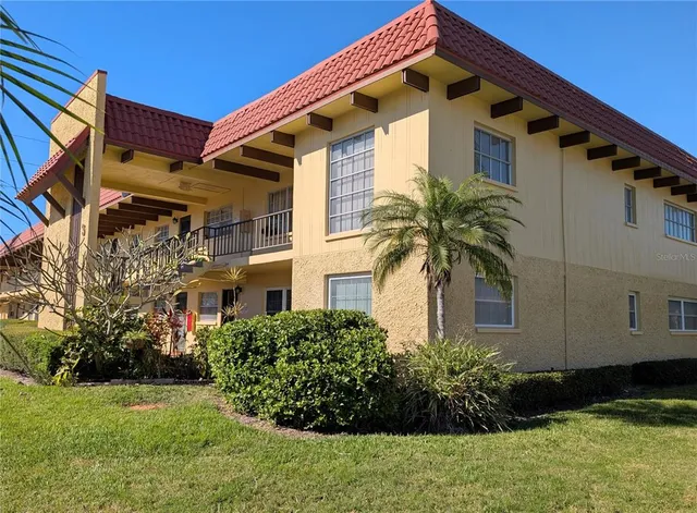 $155,000 | 1845 South Highland Avenue, Unit 313, Largo, FL 33756
