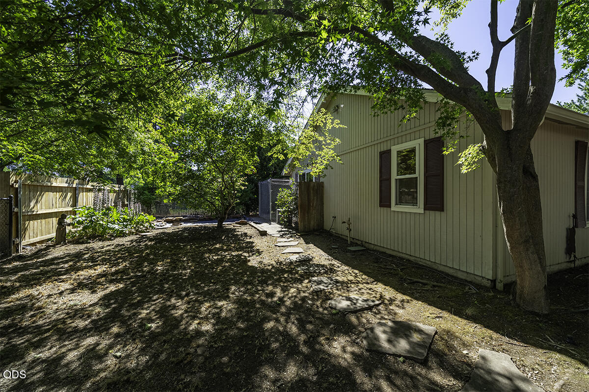 445 Midway Road Medford, OR 97501 - Photo 24 of 33