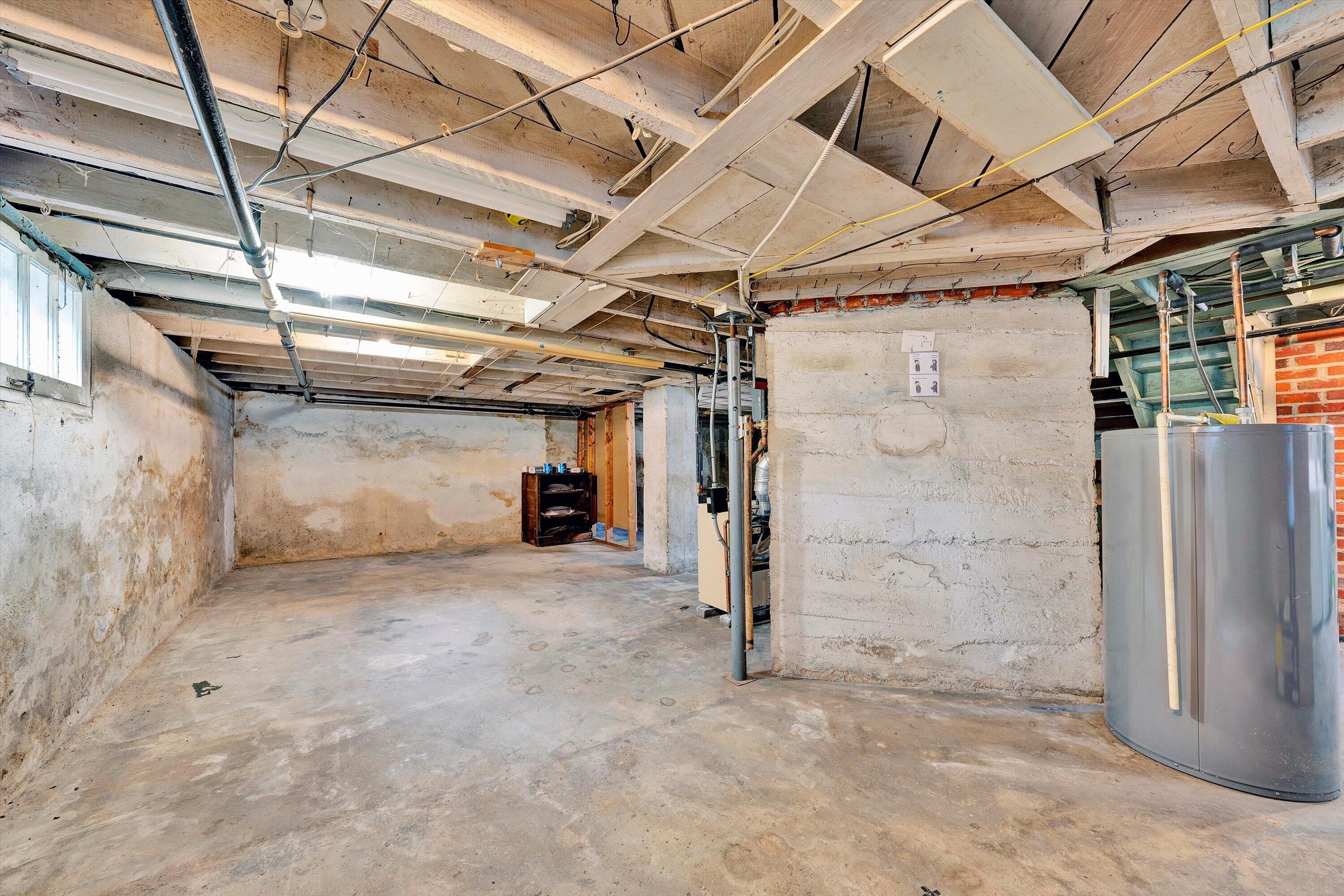 919 Howbert Avenue Southwest Roanoke, VA 24015 - Photo 30 of 39 29-DSC02414