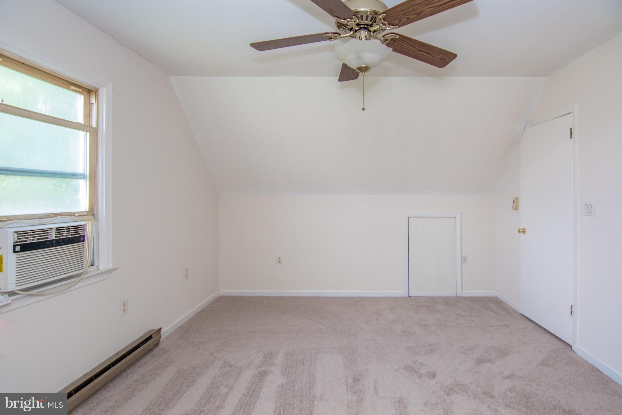 2613 Braddock Road Mount Airy, MD 21771 - Photo 13 of 28 Bedroom