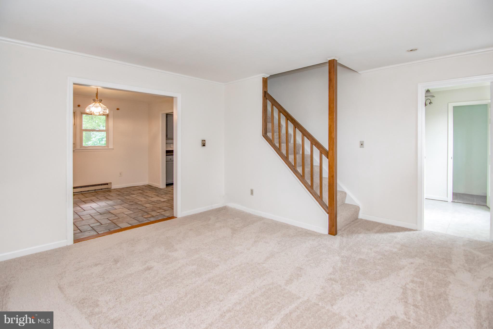 2613 Braddock Road Mount Airy, MD 21771 - Photo 3 of 28 Living Room