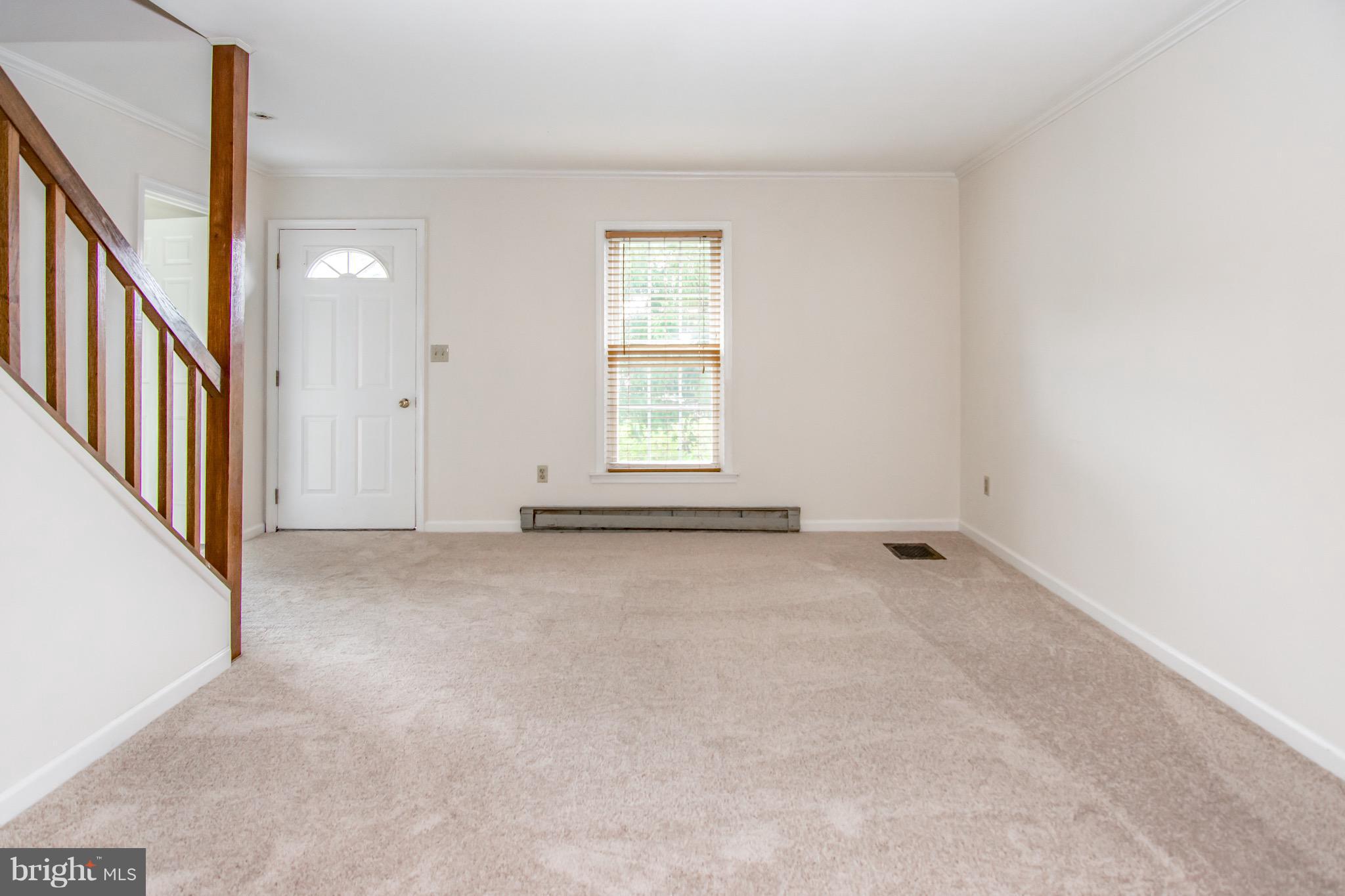 2613 Braddock Road Mount Airy, MD 21771 - Photo 5 of 28 Living Room