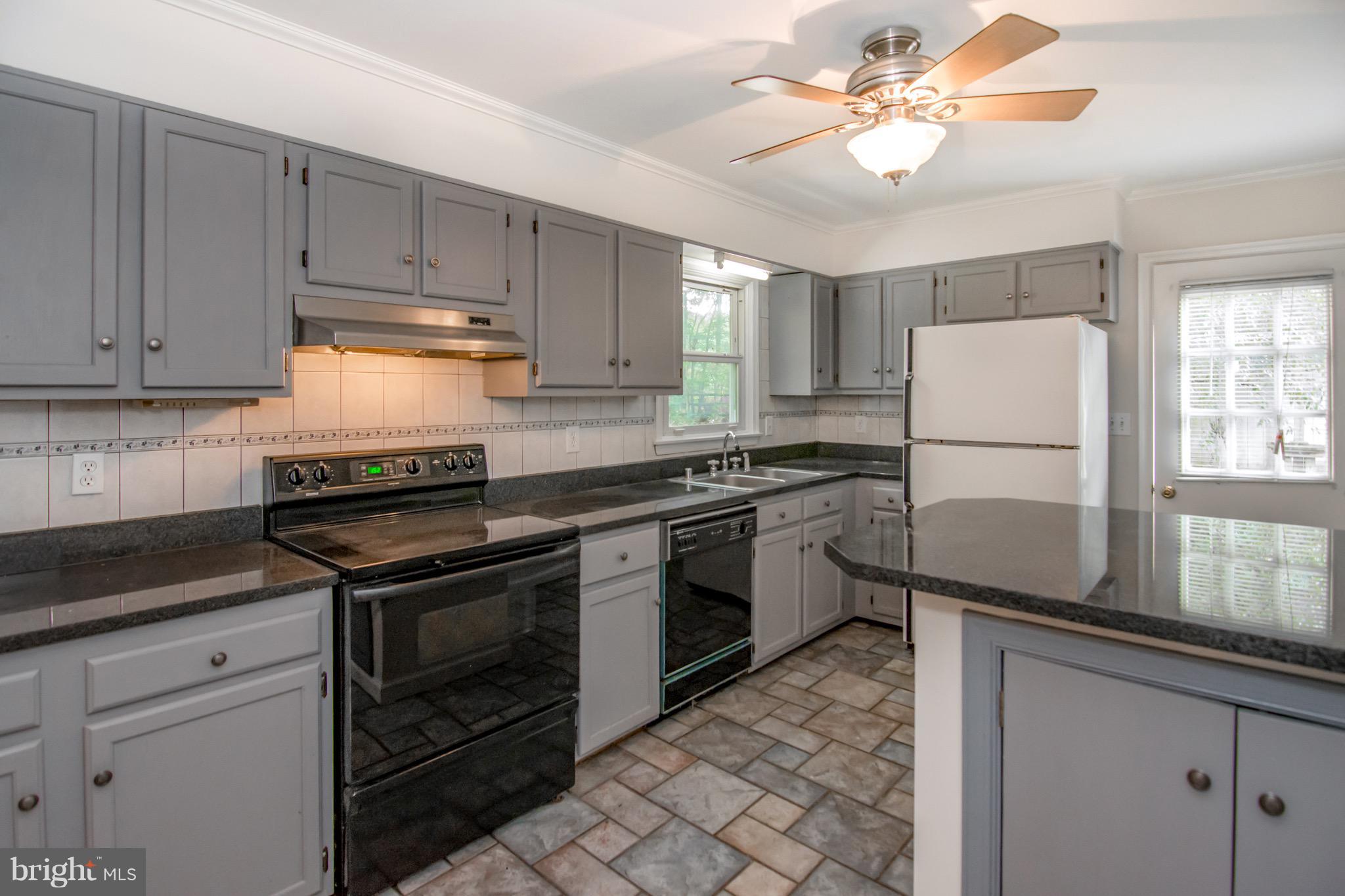 2613 Braddock Road Mount Airy, MD 21771 - Photo 10 of 28 Kitchen