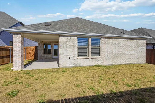 $2,490 | 503 Tidal Drive, McKinney, TX 75071