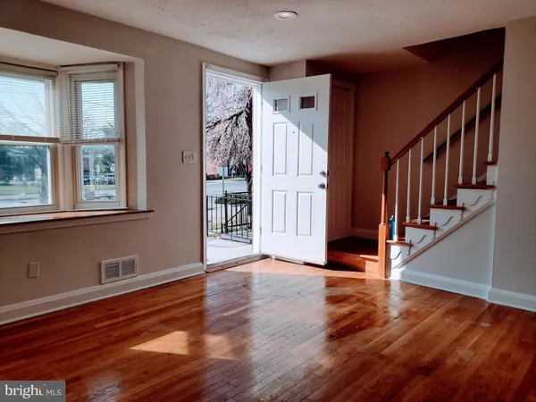 $2,100 | 8404 Loch Raven Boulevard, Towson, MD 21286