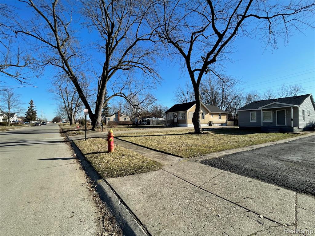26431 Trowbridge Street Inkster, MI 48141 - Photo 8 of 34