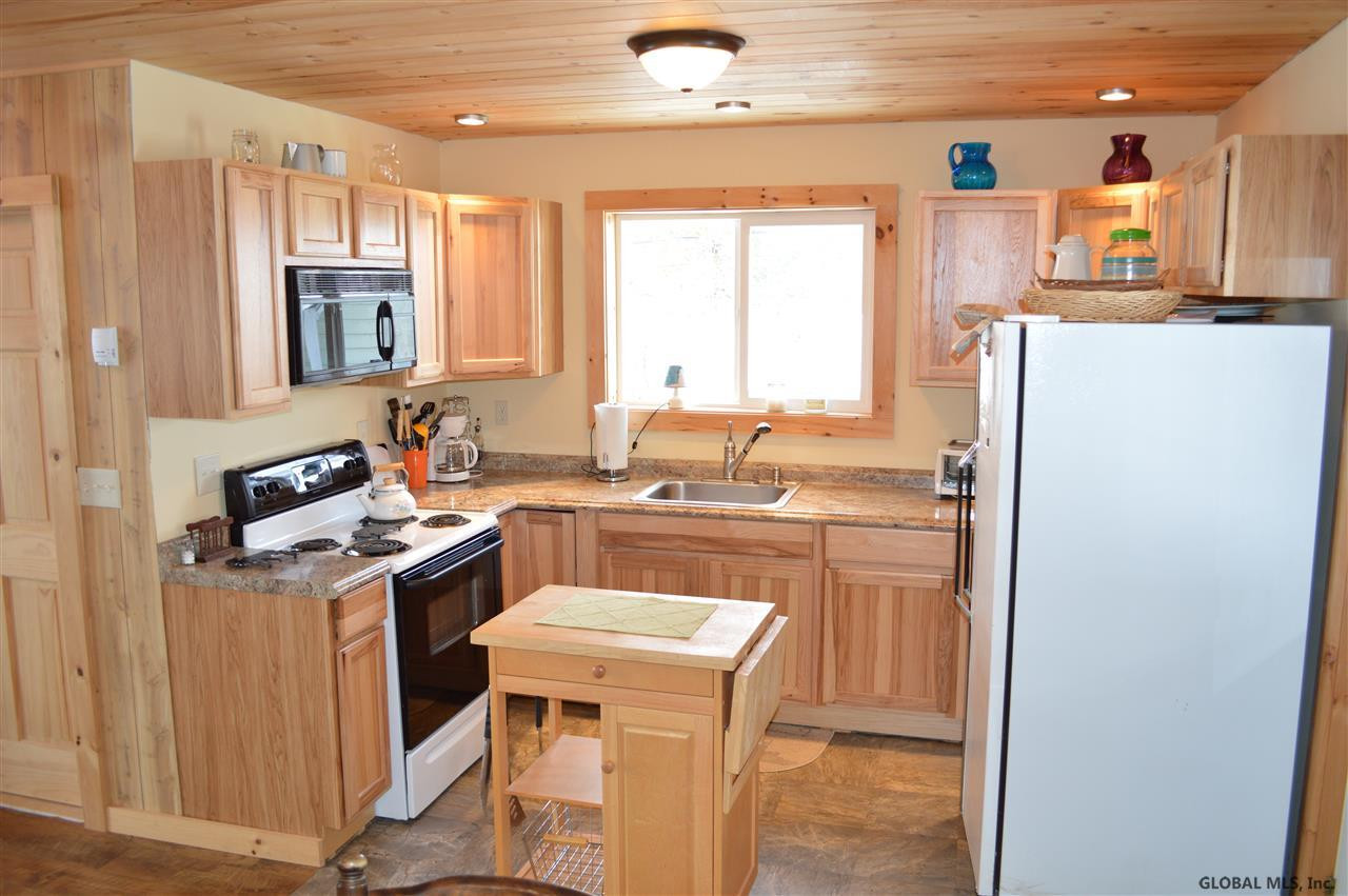 224 South Shore Road Caroga, NY 12032 - Photo 5 of 25 Photo 5