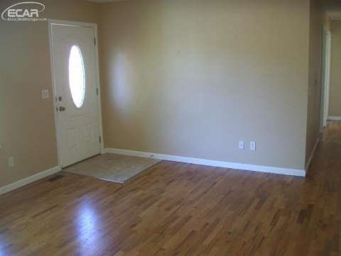 8159 Carpenter Road Flushing, MI 48433 - Photo 14 of 48 20448798-13.JPG
