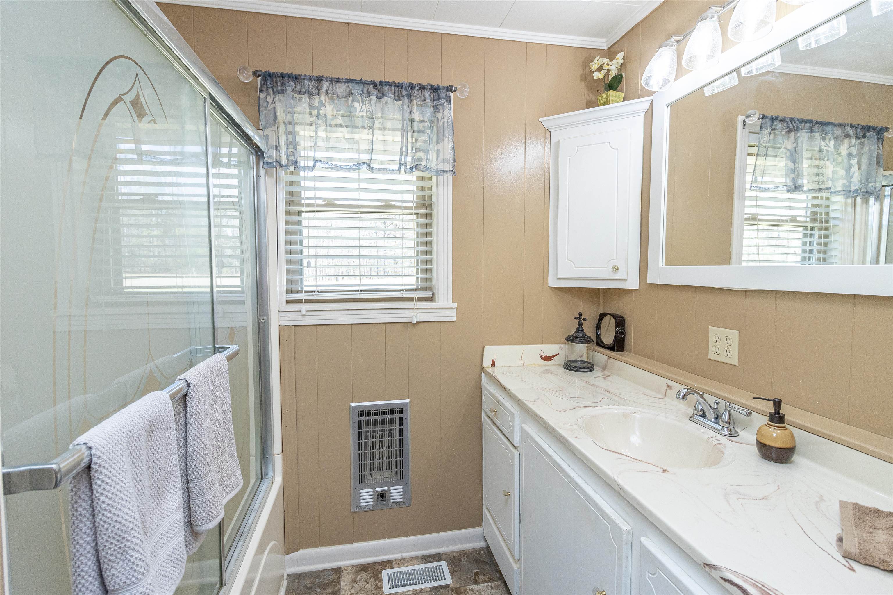 486 Ode Moore Road Michie, TN 38357 - Photo 15 of 29 Gallery Image 15