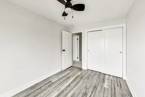 $2,200 | 239 North Gregory Street, Unit 8, Aurora, IL 60504